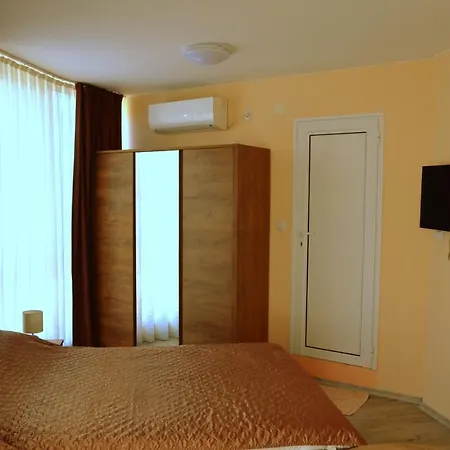 Apartment апарт център Center *