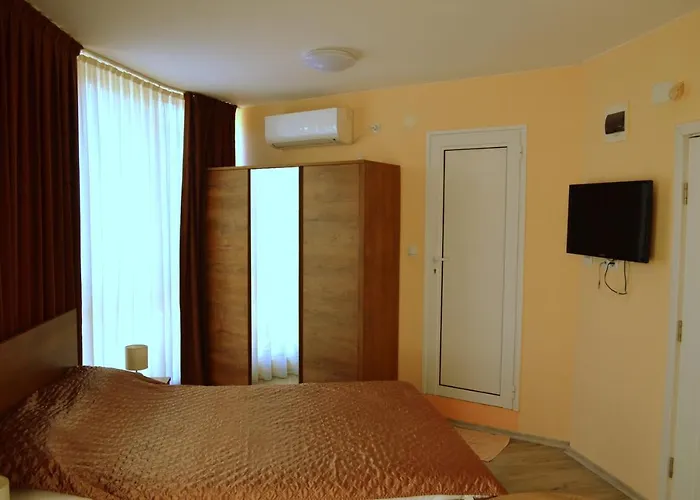 Apartman апарт център Center *
