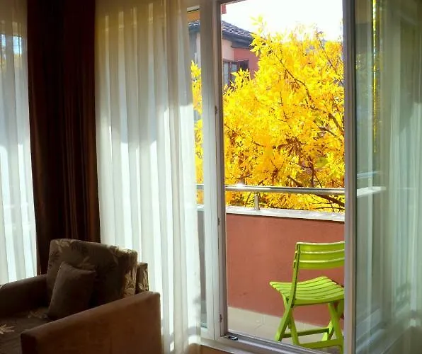 апарт център Center *